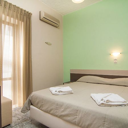 Skinos Apartments And Studios ปลาเกียส ภายนอก รูปภาพ