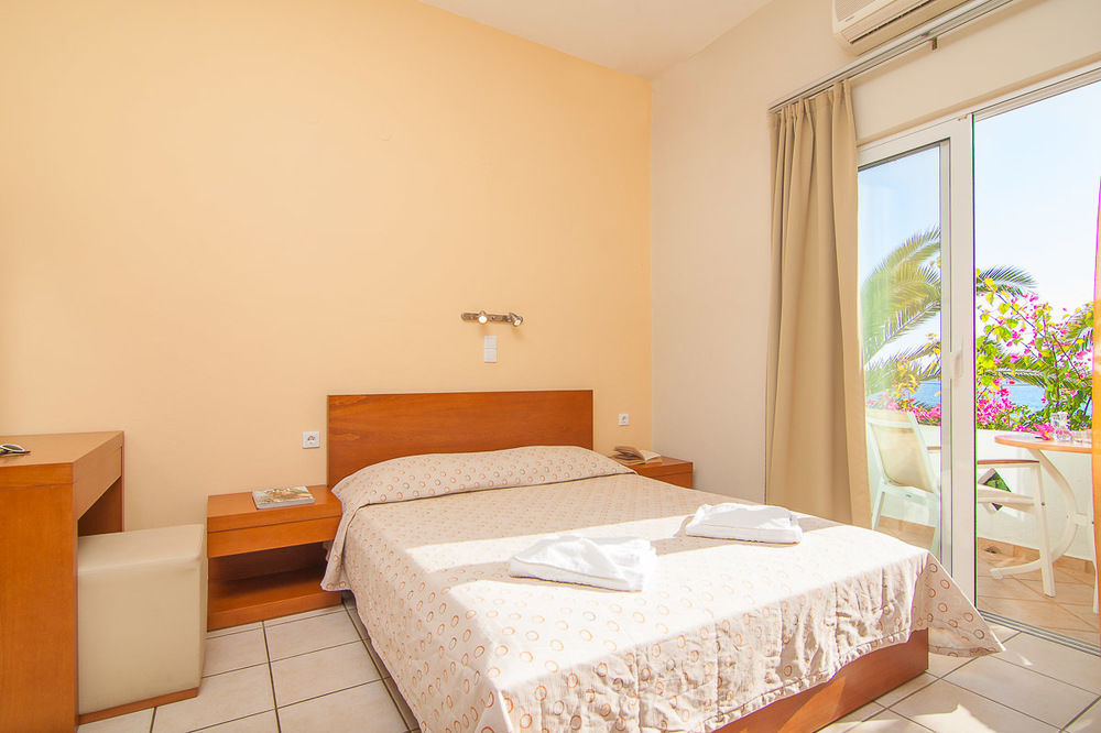 Skinos Apartments And Studios ปลาเกียส ภายนอก รูปภาพ